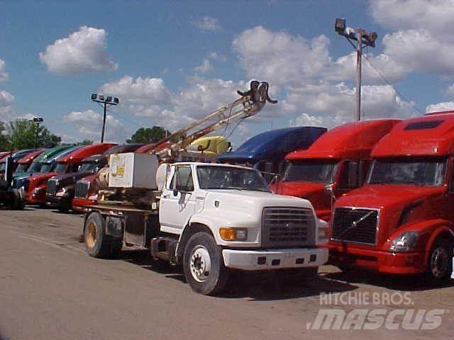 Ford F800 市政车
