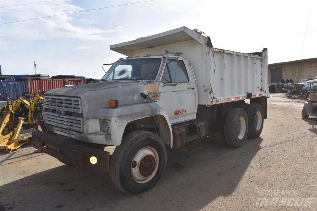 Ford F900 自卸式货车
