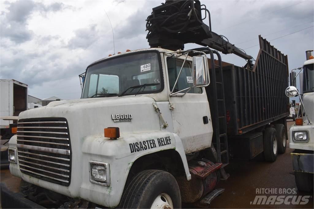Ford L8000 起重车