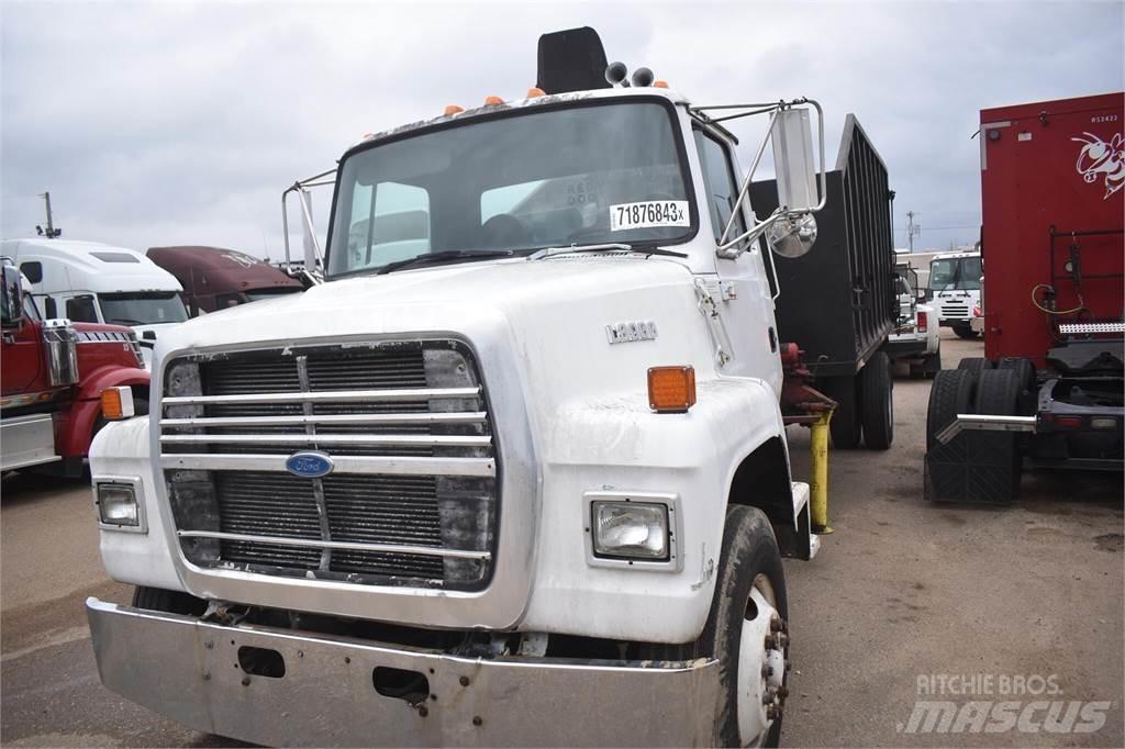 Ford L8000 起重车