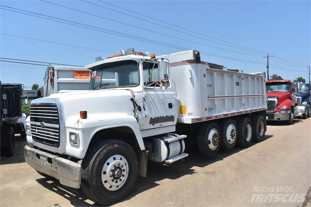 Ford LT9000 自卸式货车