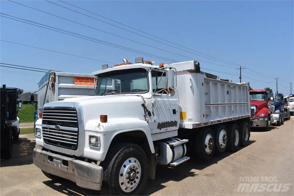 Ford LT9000 自卸式货车