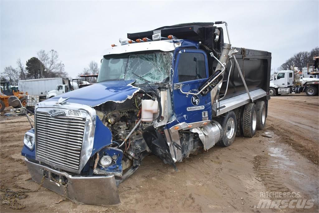 Freightliner 122SD 自卸式货车