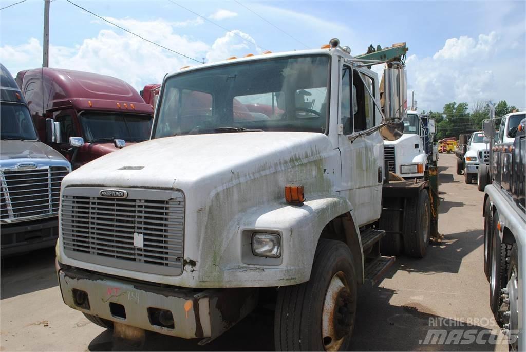 Freightliner FL70 起重车