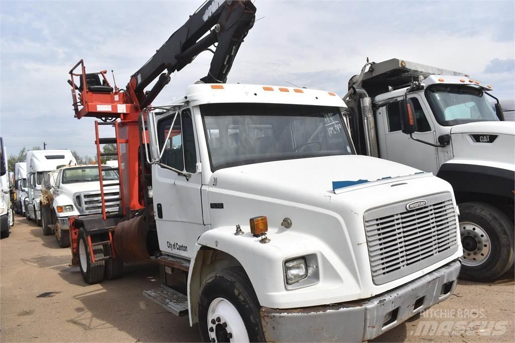 Freightliner FL70 起重车