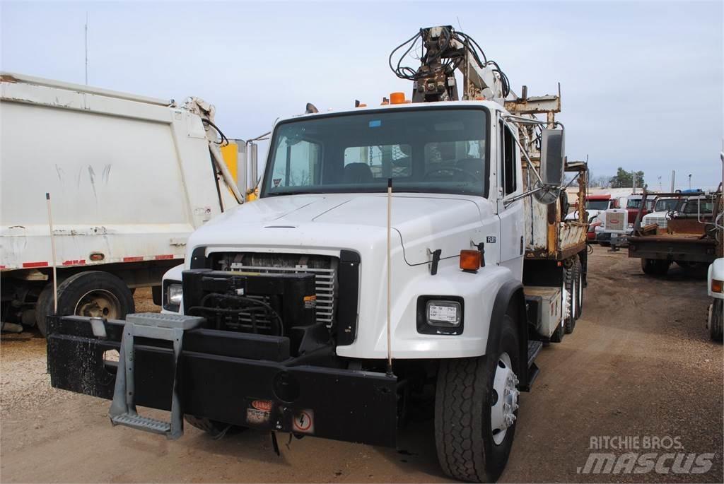 Freightliner FL80 起重车