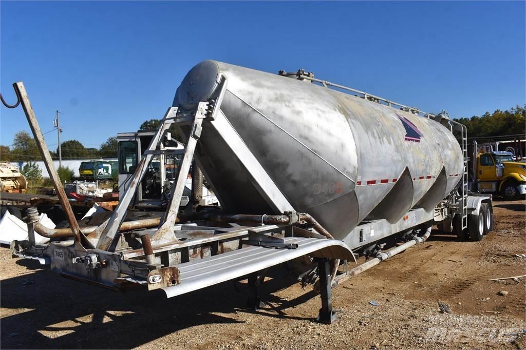Fruehauf  罐式拖车