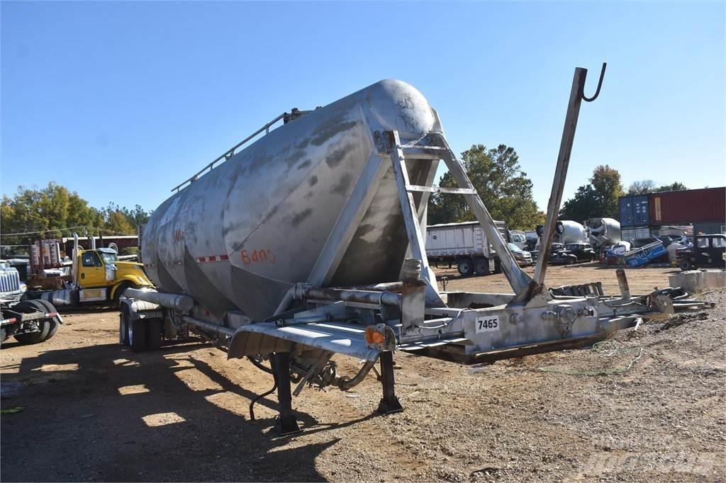 Fruehauf  罐式拖车