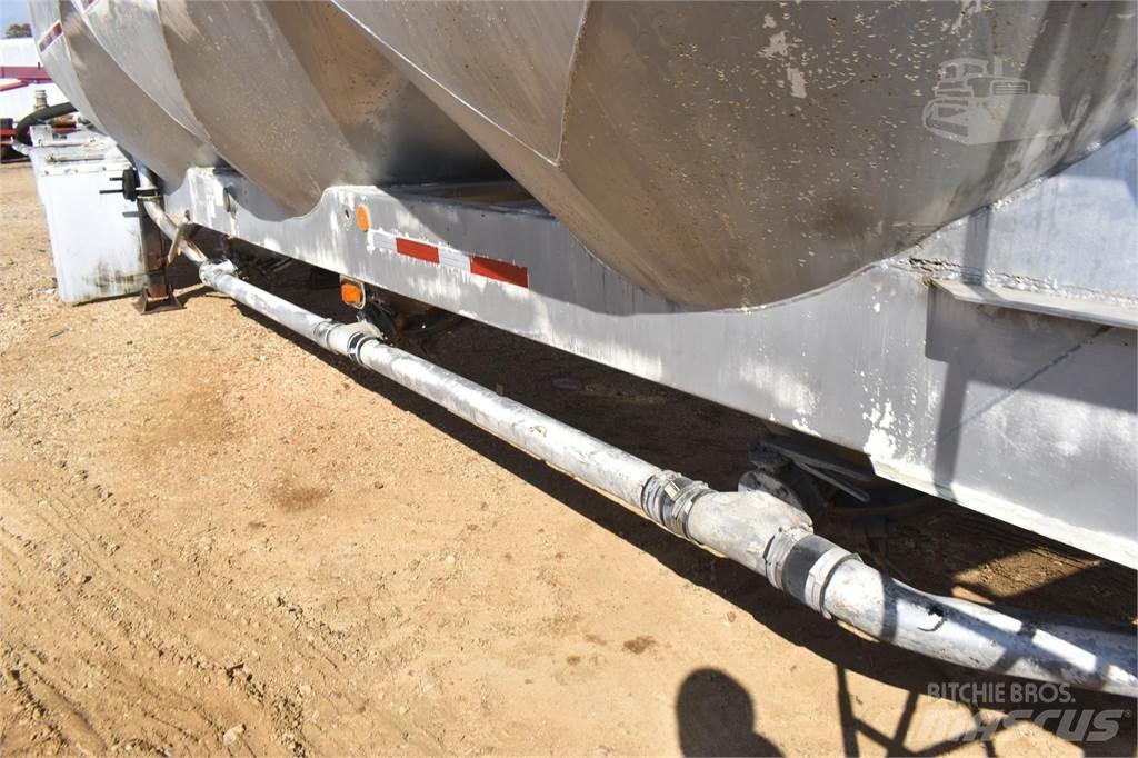 Fruehauf  罐式拖车