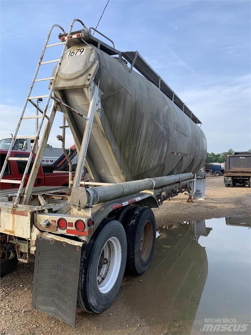Fruehauf  罐式拖车