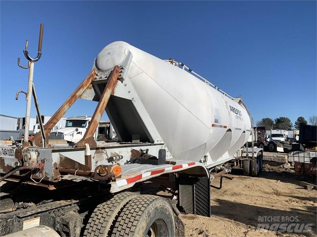 Fruehauf  罐式拖车