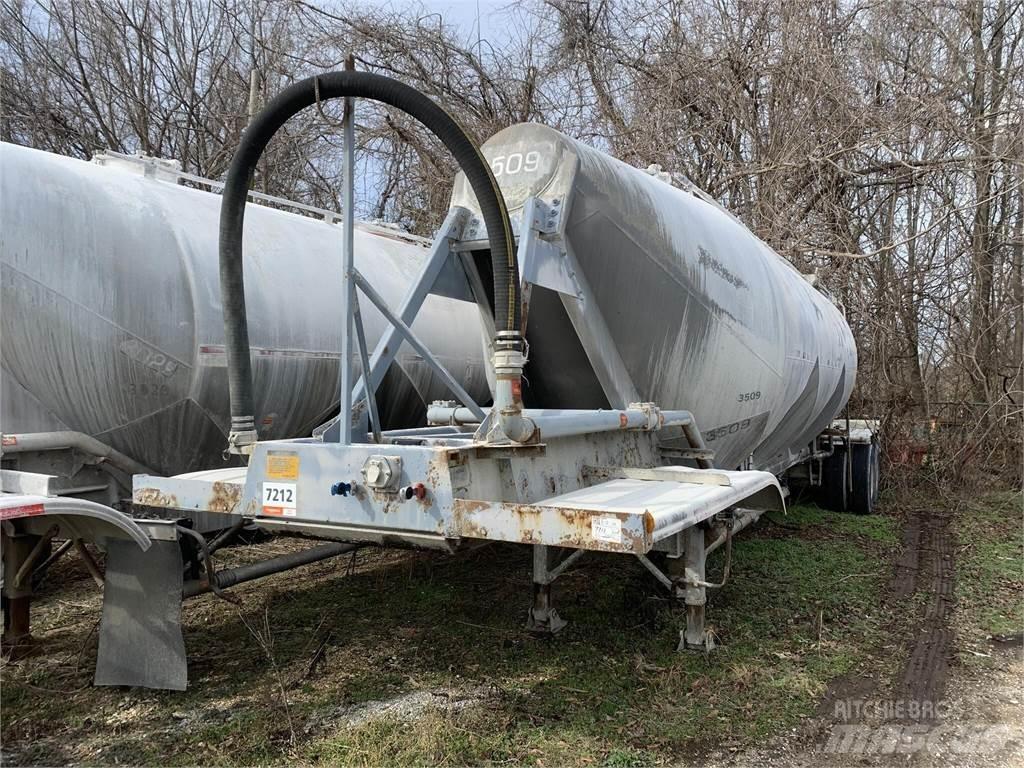 Fruehauf  罐式拖车