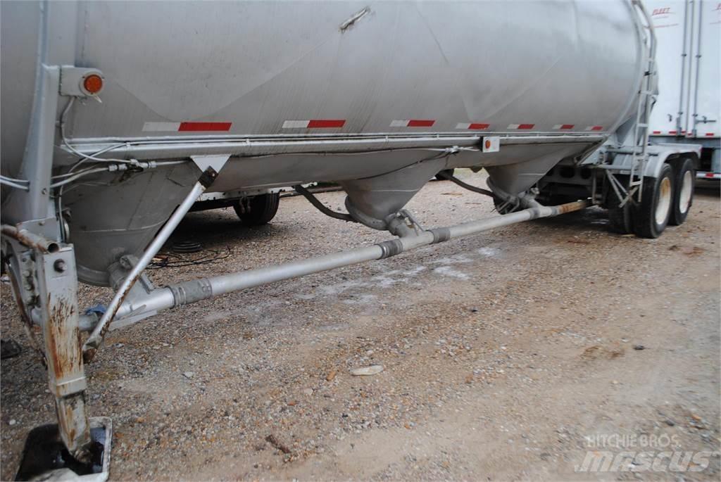 Fruehauf  罐式拖车