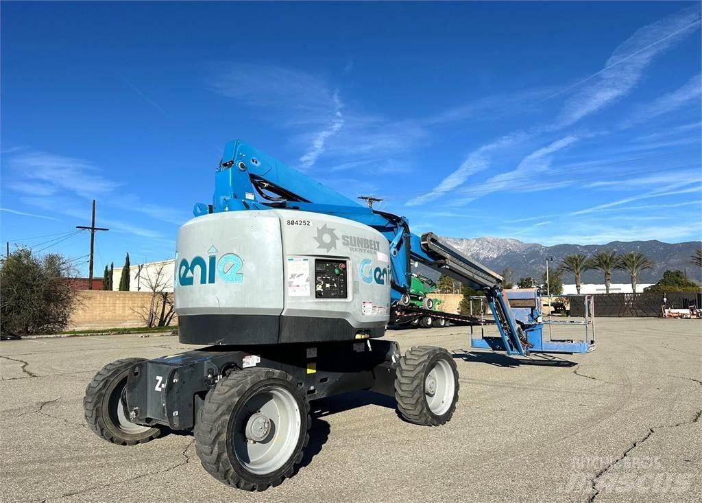 Genie Z62/40 曲臂高空工作平台