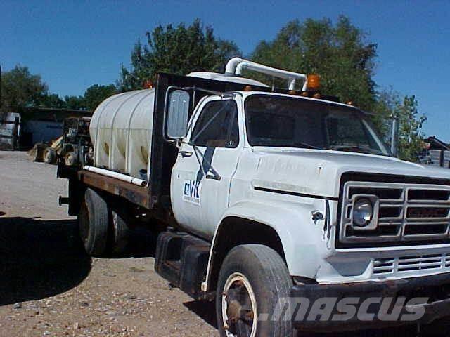 GMC TOPKICK C6500 油罐车