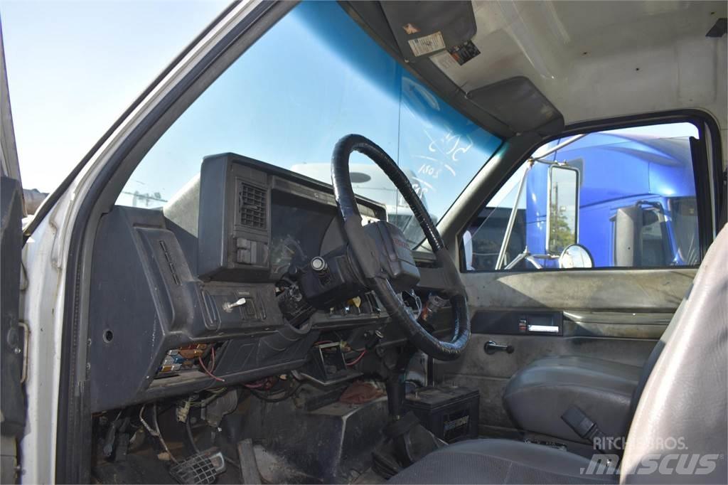 GMC TOPKICK C8500 油罐车
