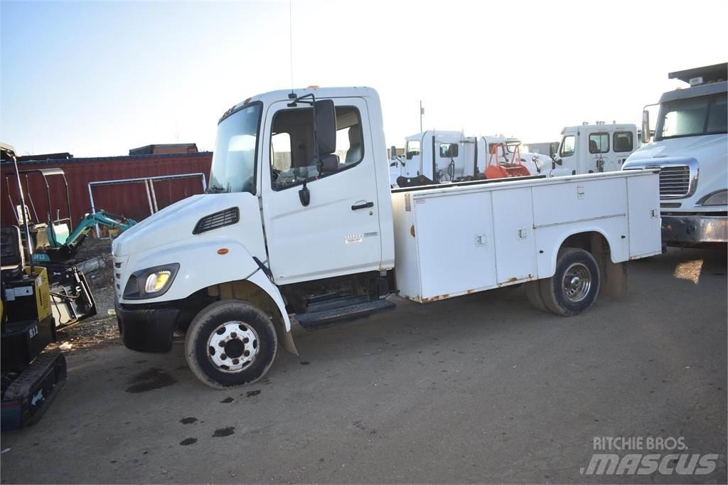 Hino 145 市政车