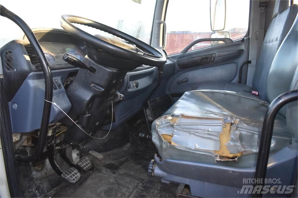 Hino 145 市政车