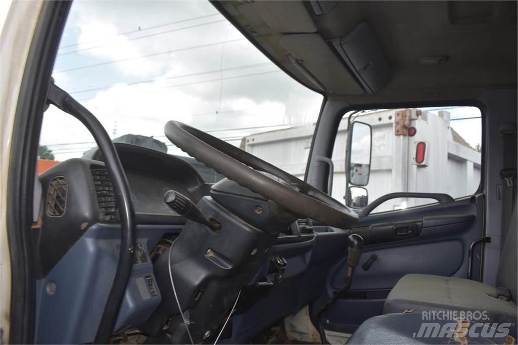 Hino 268 自卸式货车