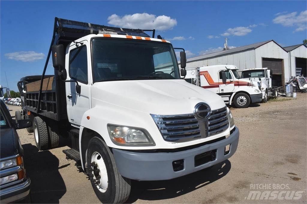 Hino 338 自卸式货车
