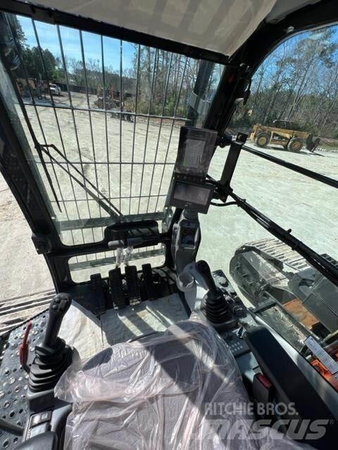 Hitachi KMC500S 工业挖掘机