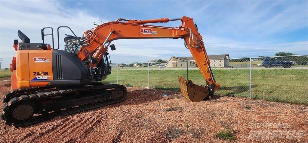Hitachi ZX135US-6 履带挖掘机