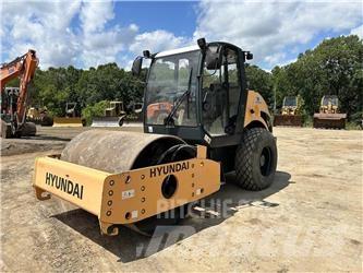 Hyundai HR70C 双轮压路机