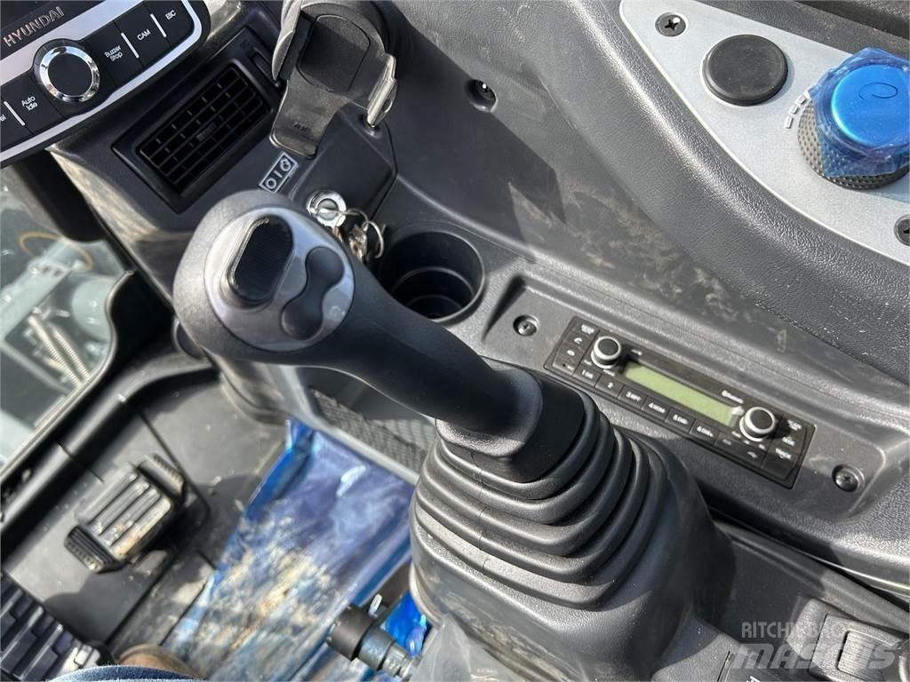 Hyundai HX85A 履带挖掘机