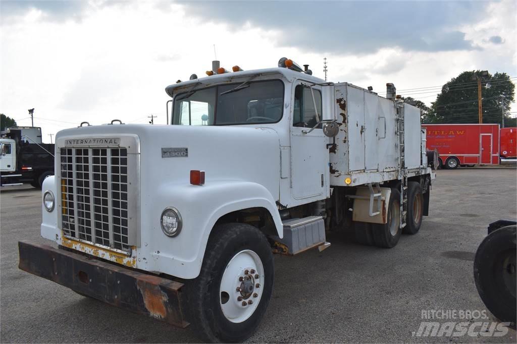 International 4370 油罐车