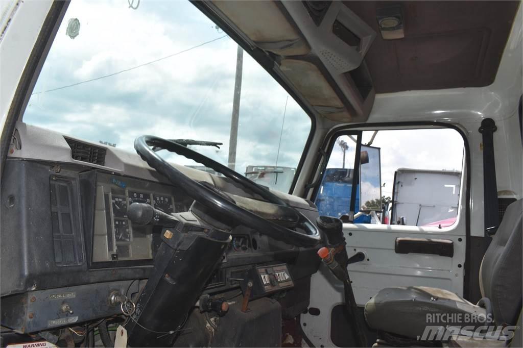 International 4700 自卸式货车