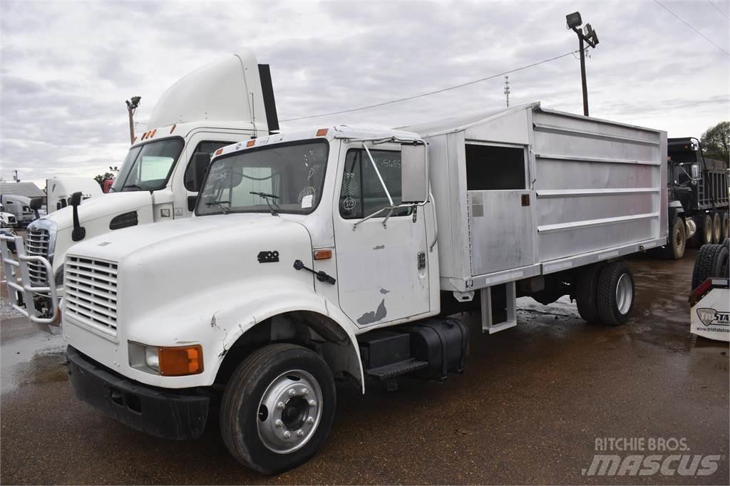 International 4700 自卸式货车