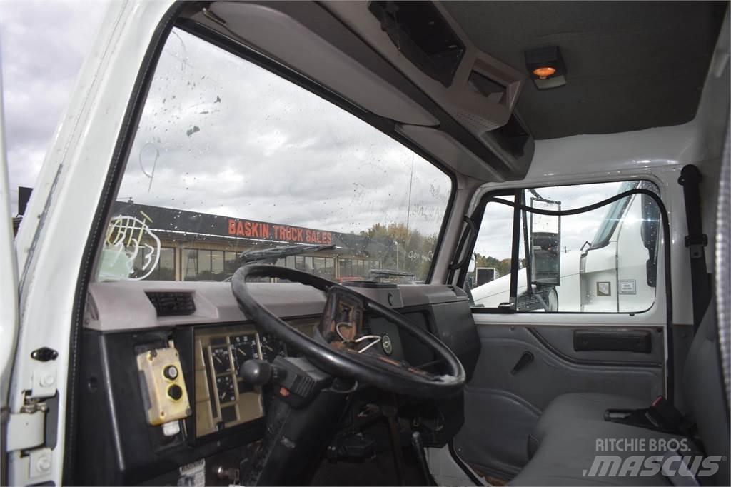 International 4700 自卸式货车
