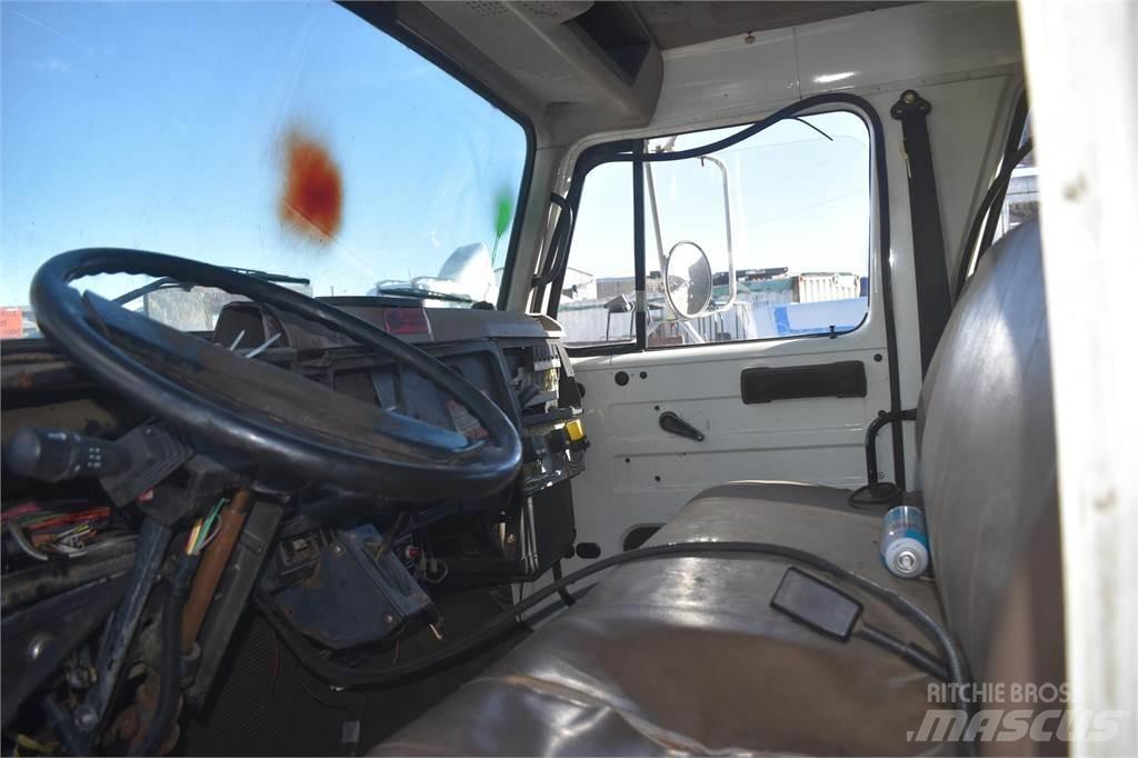 International 4700 自卸式货车