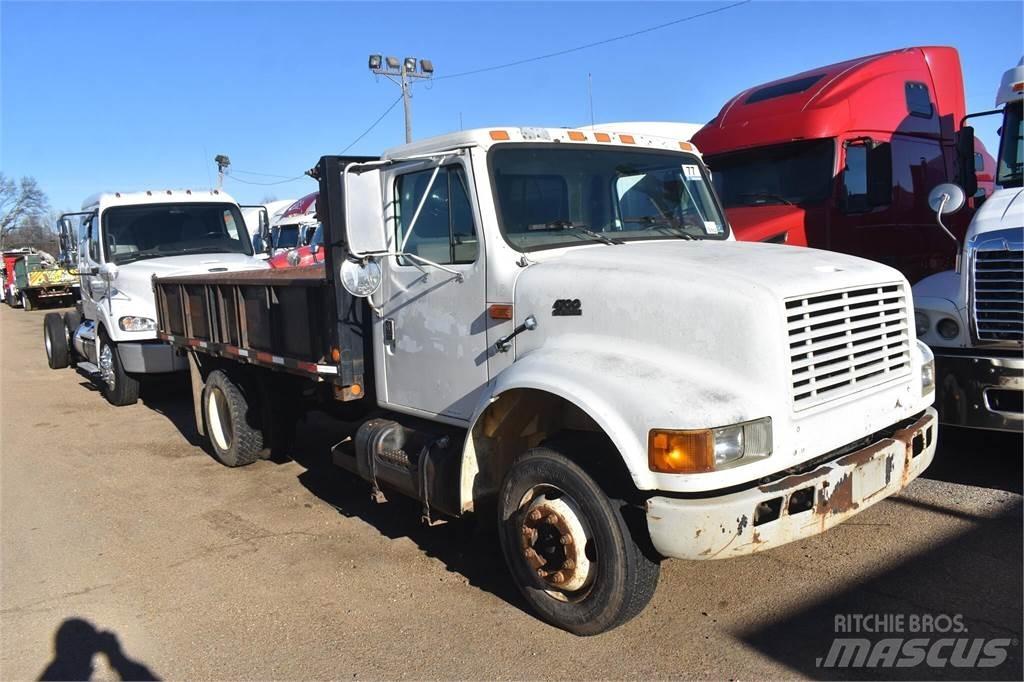 International 4700 自卸式货车
