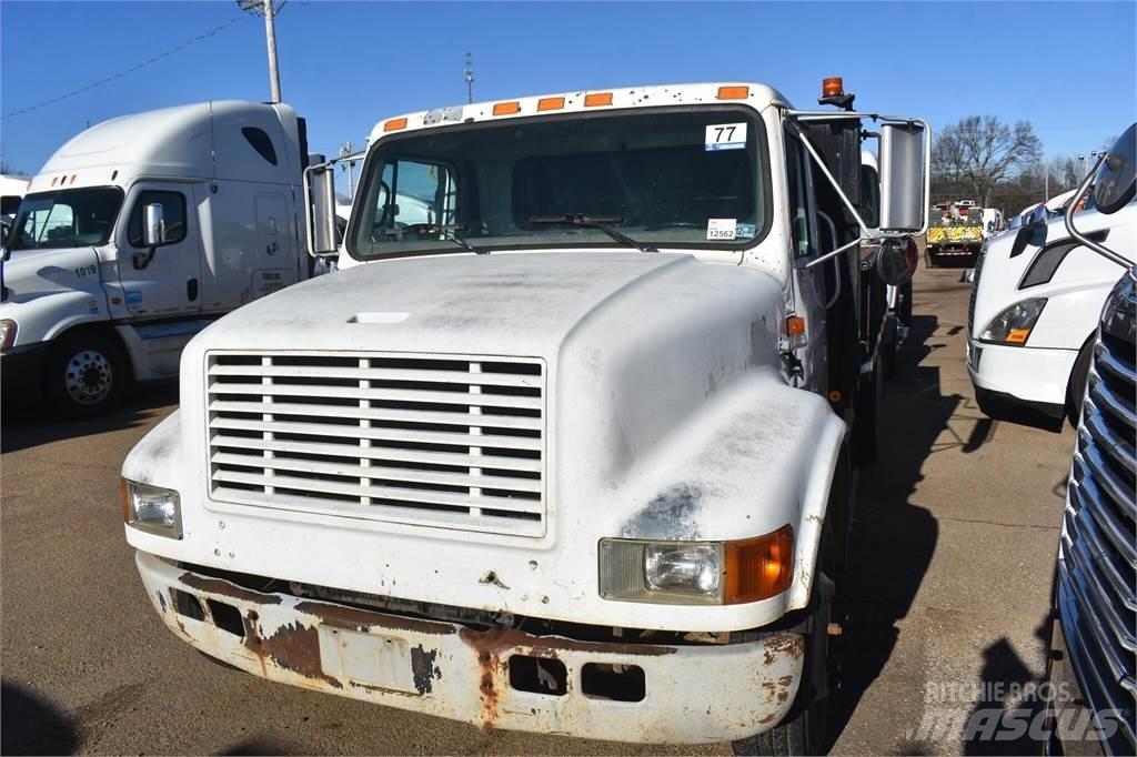 International 4700 自卸式货车