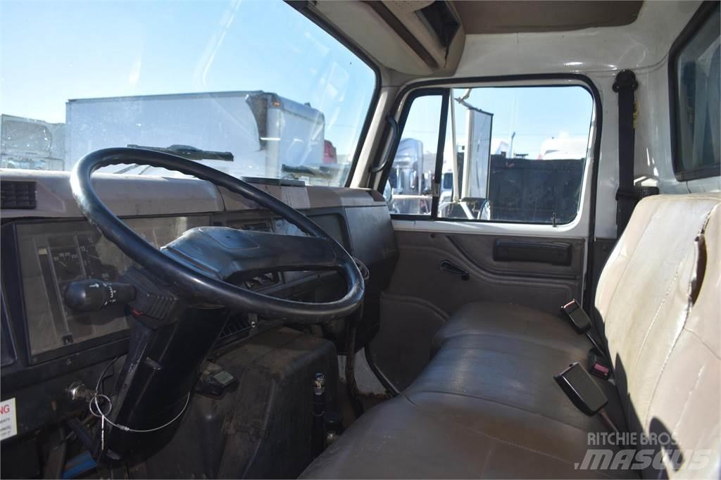 International 4700 自卸式货车