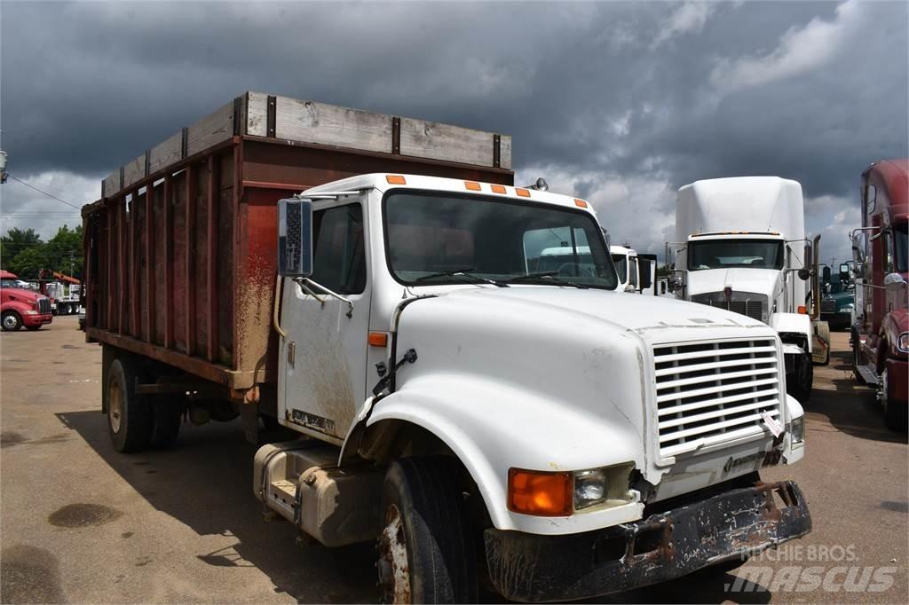 International 4900 自卸式货车
