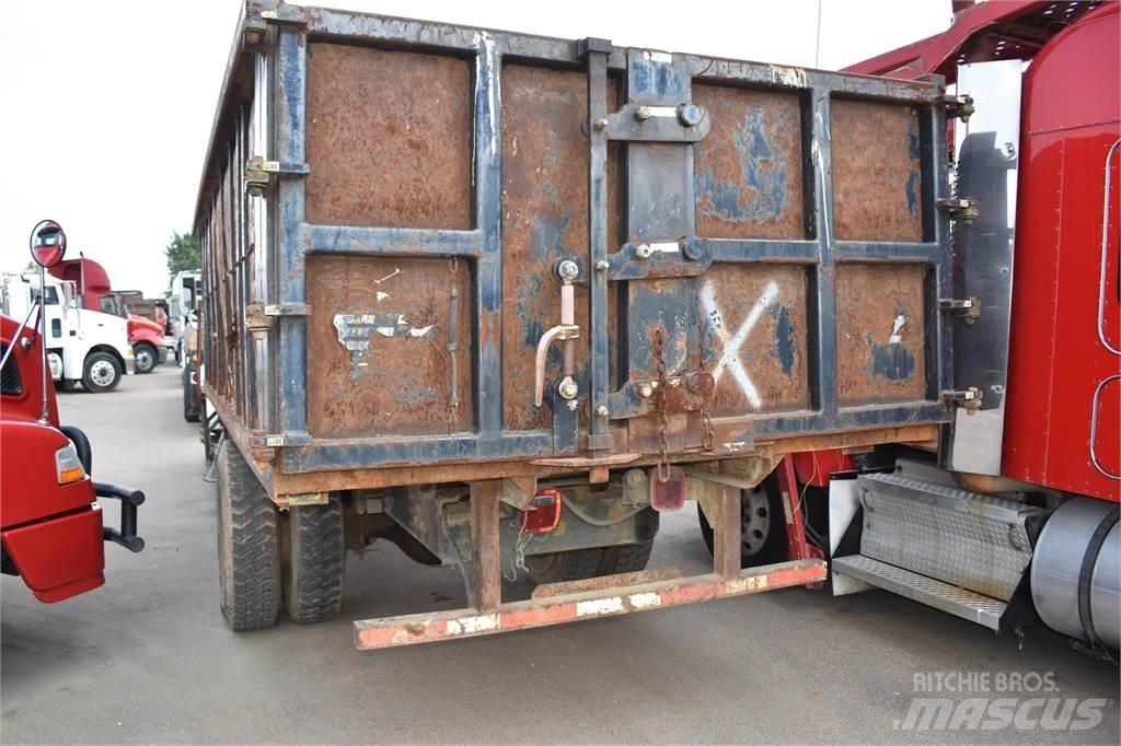 International 4900 起重车
