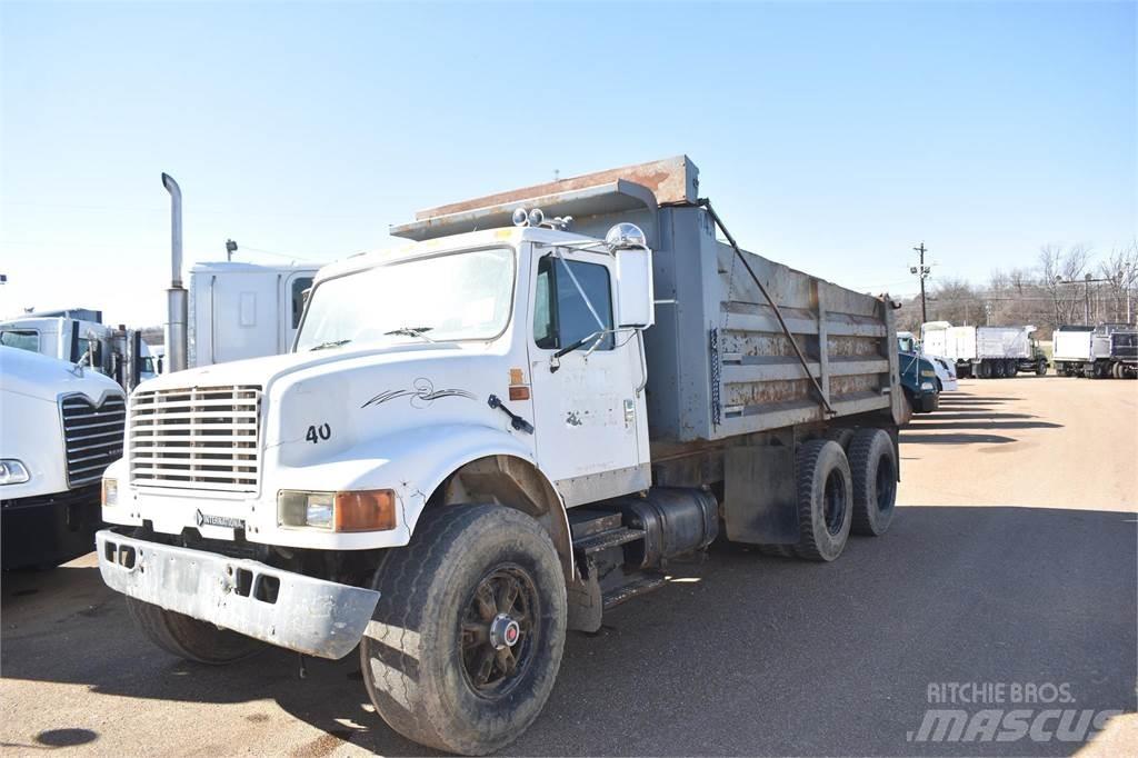 International 4900 自卸式货车