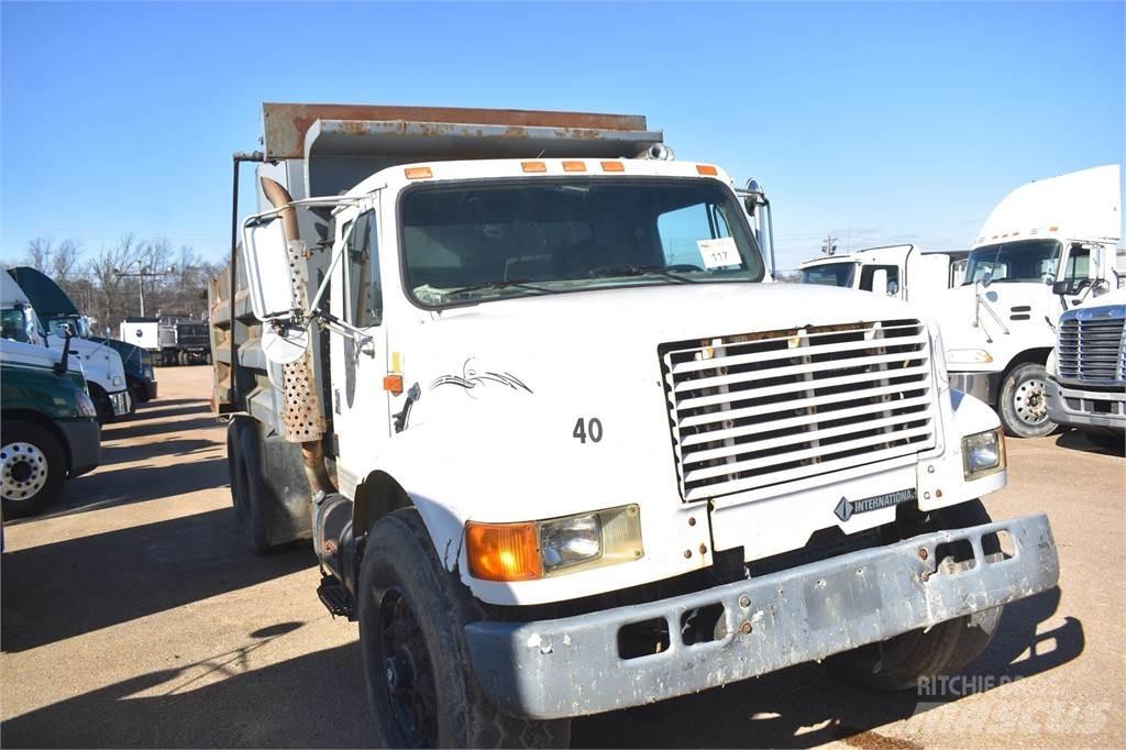 International 4900 自卸式货车
