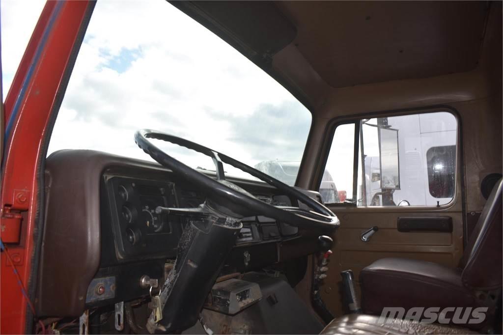 International S1900 自卸式货车