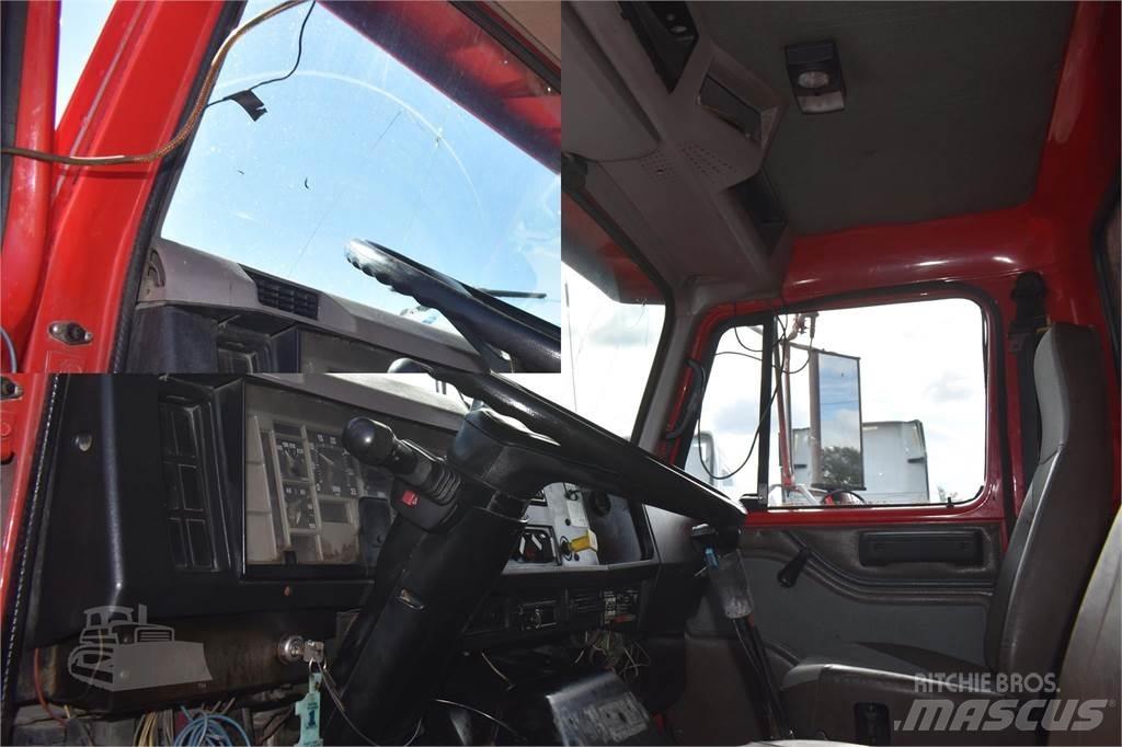 International S2600 自卸式货车