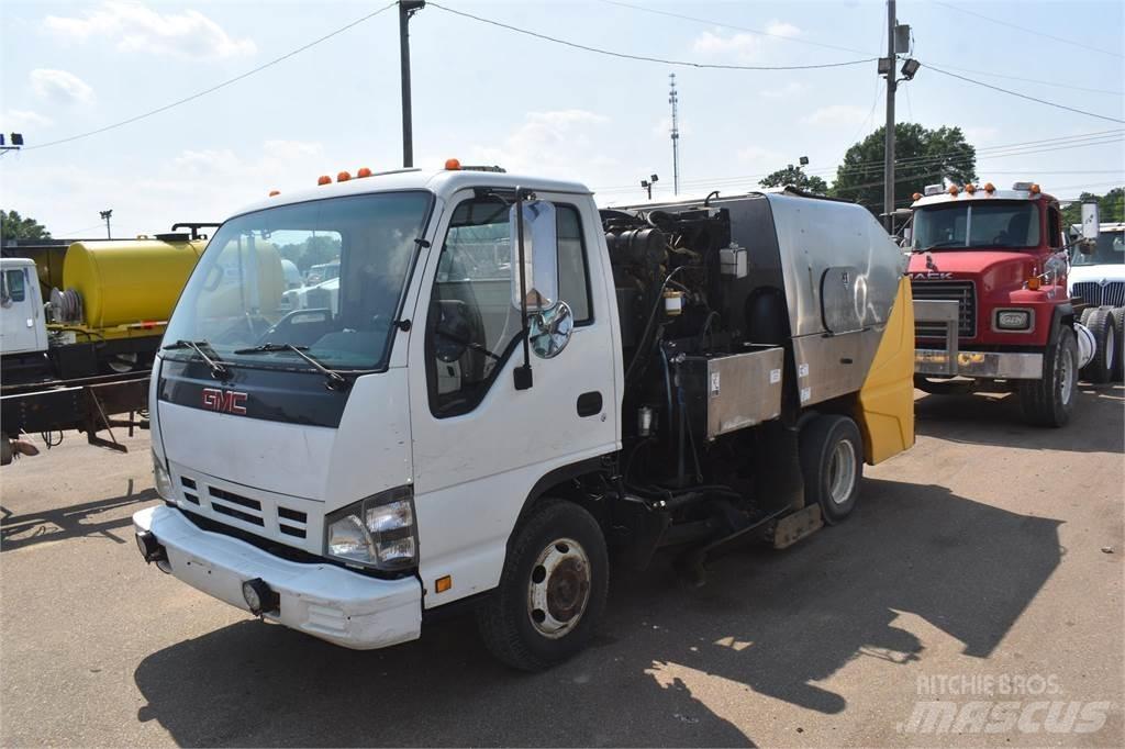 Isuzu NPR 道路清扫车