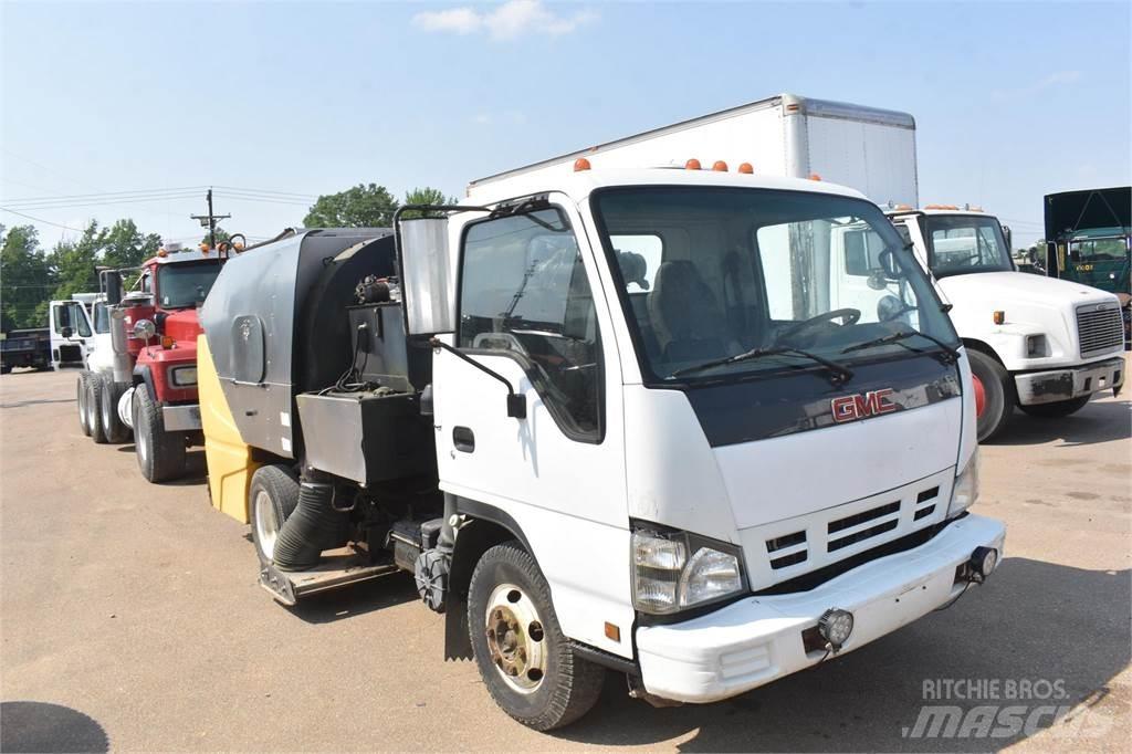 Isuzu NPR 道路清扫车