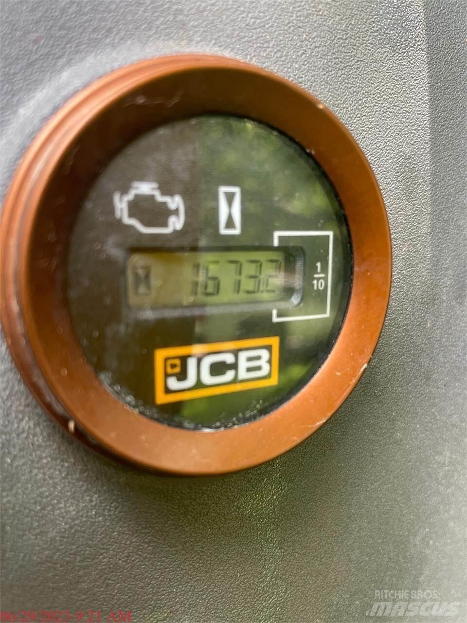 JCB 131X LC 履带挖掘机