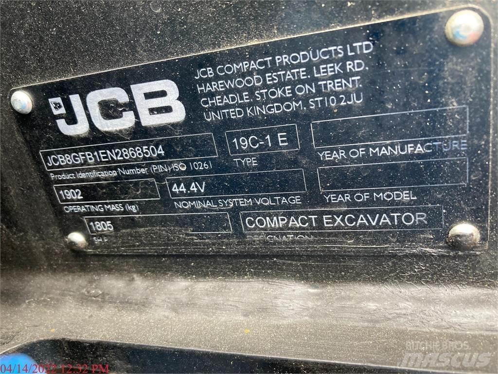JCB 19C-1E 小型挖掘机