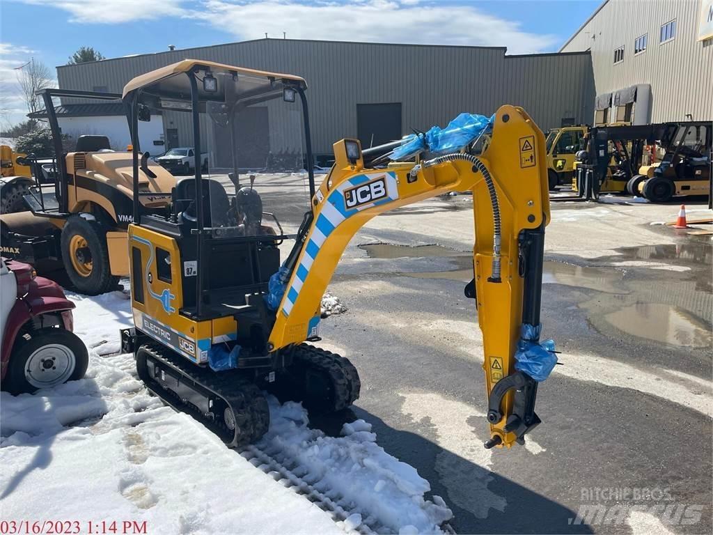 JCB 19C-1E 小型挖掘机