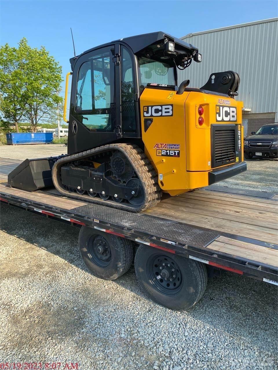 JCB 215T 滑移装载机