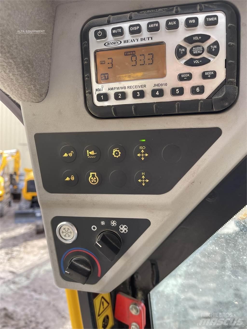 JCB 270T 滑移装载机