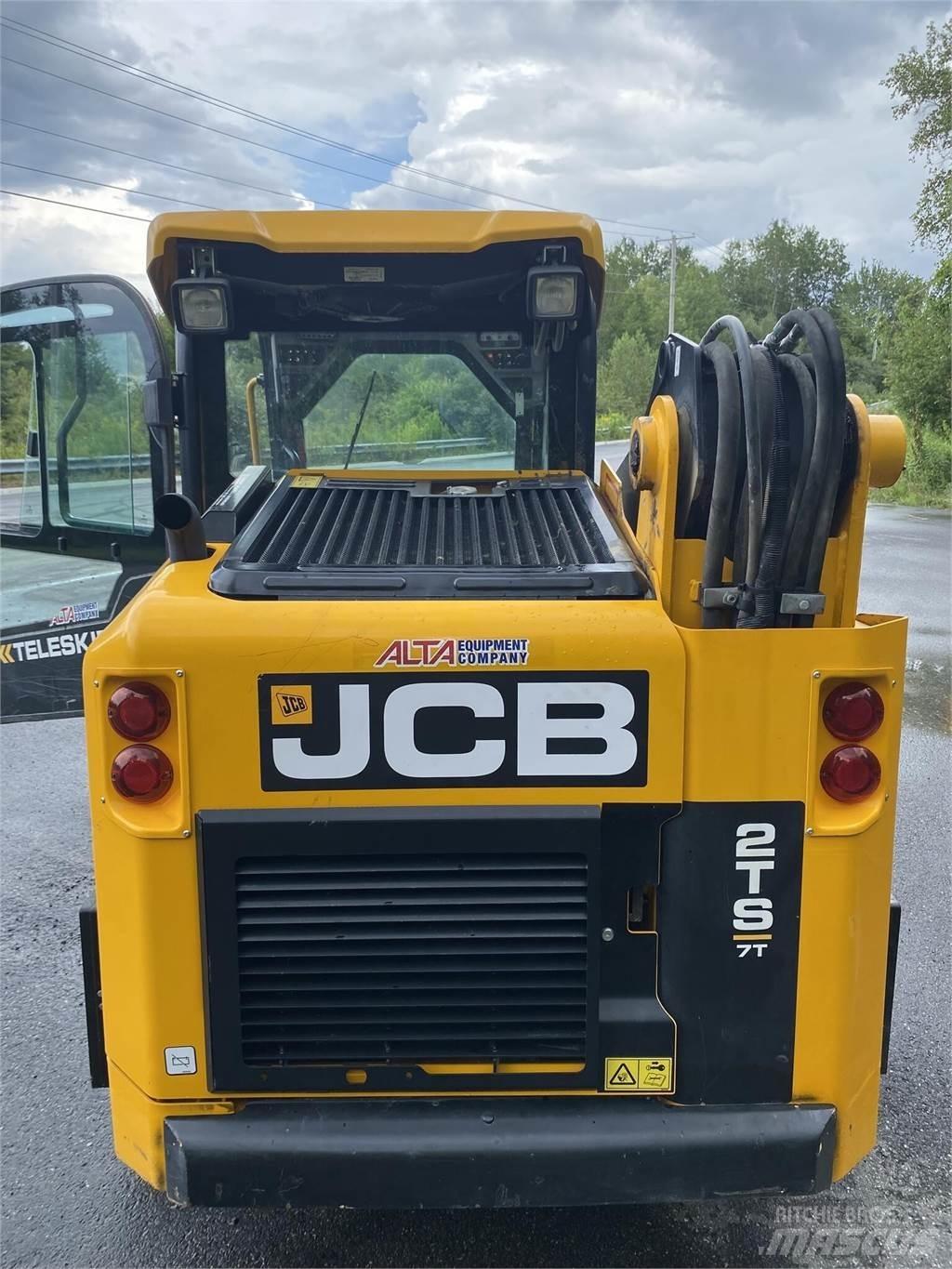 JCB 2TS-7T 滑移装载机